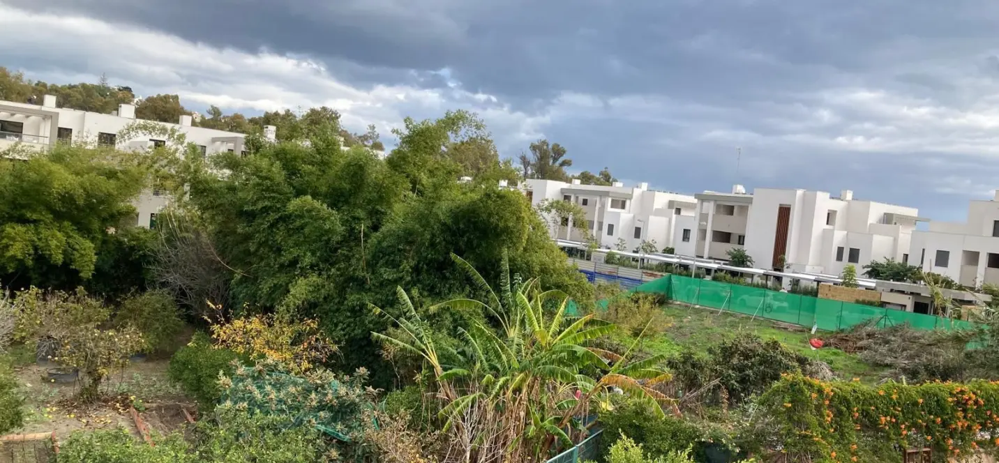 Sale of residential plot in Casares 0