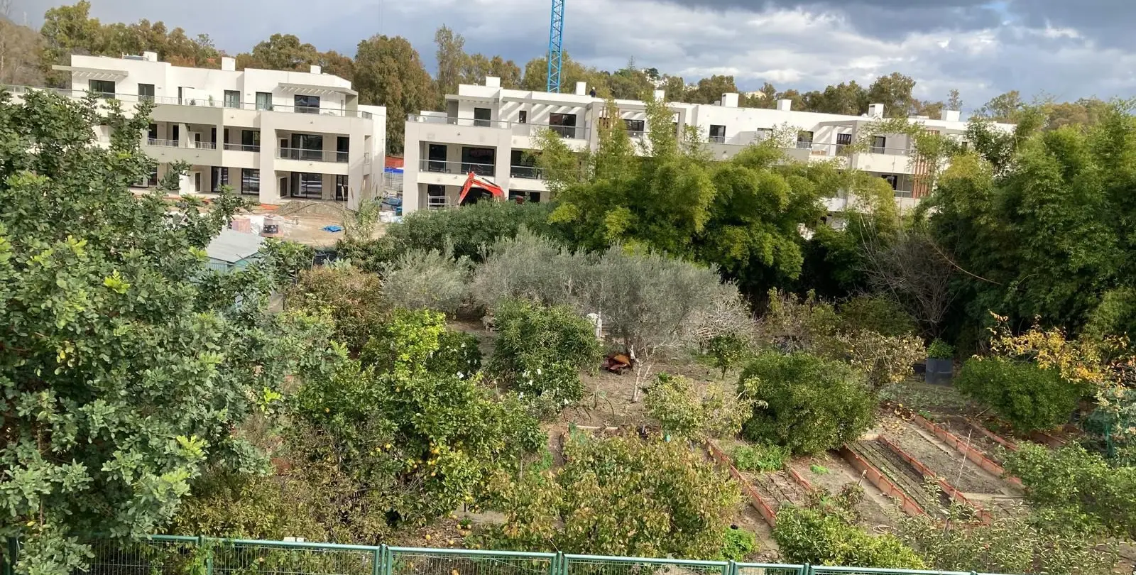 Sale of residential plot in Casares 2