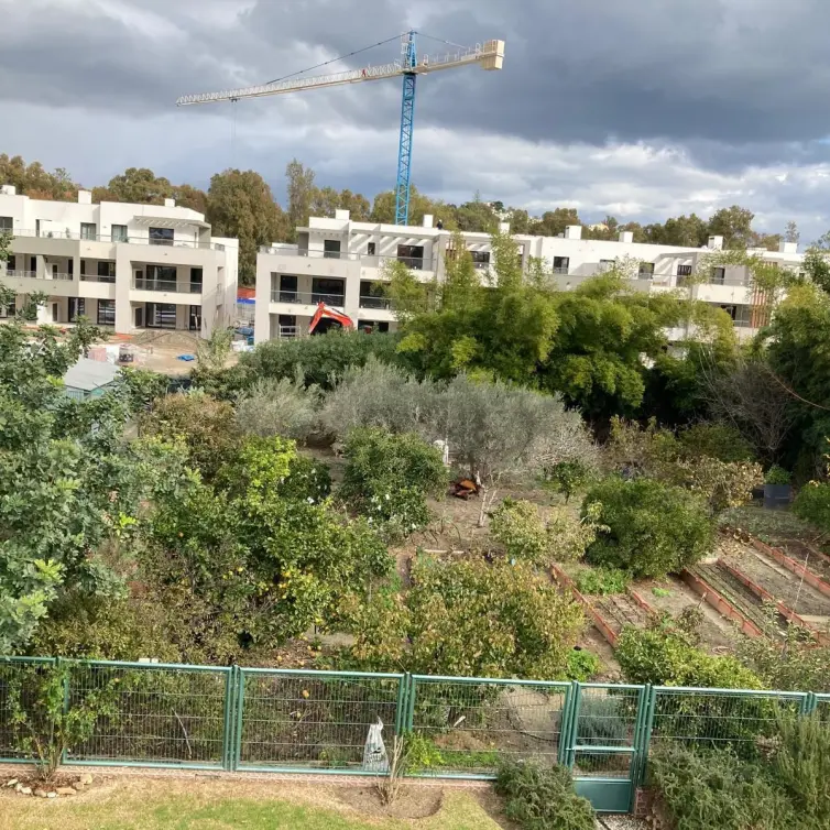 Sale of residential plot in Casares
