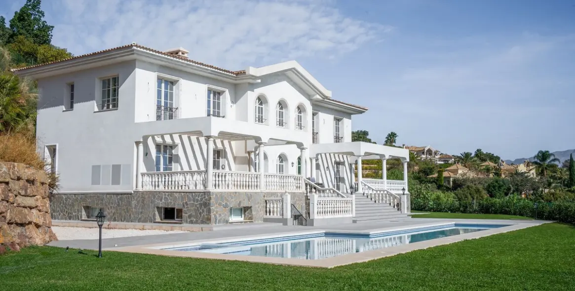 Sale of detached villa in Benahavís 10