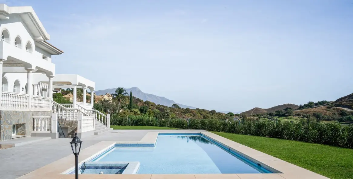 Venta de villa independiente en Benahavís 11