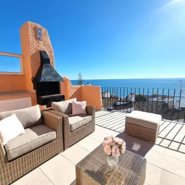 Venta de ático dúplex en Calahonda