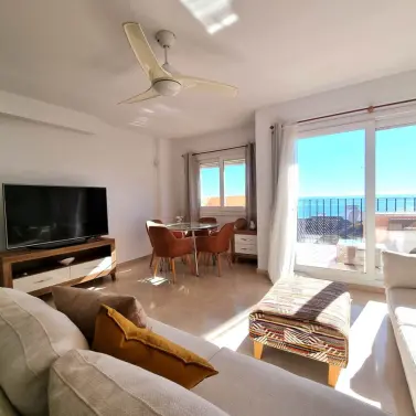 Venta de ático dúplex en Calahonda