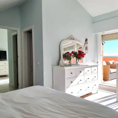 Venta de ático dúplex en Calahonda