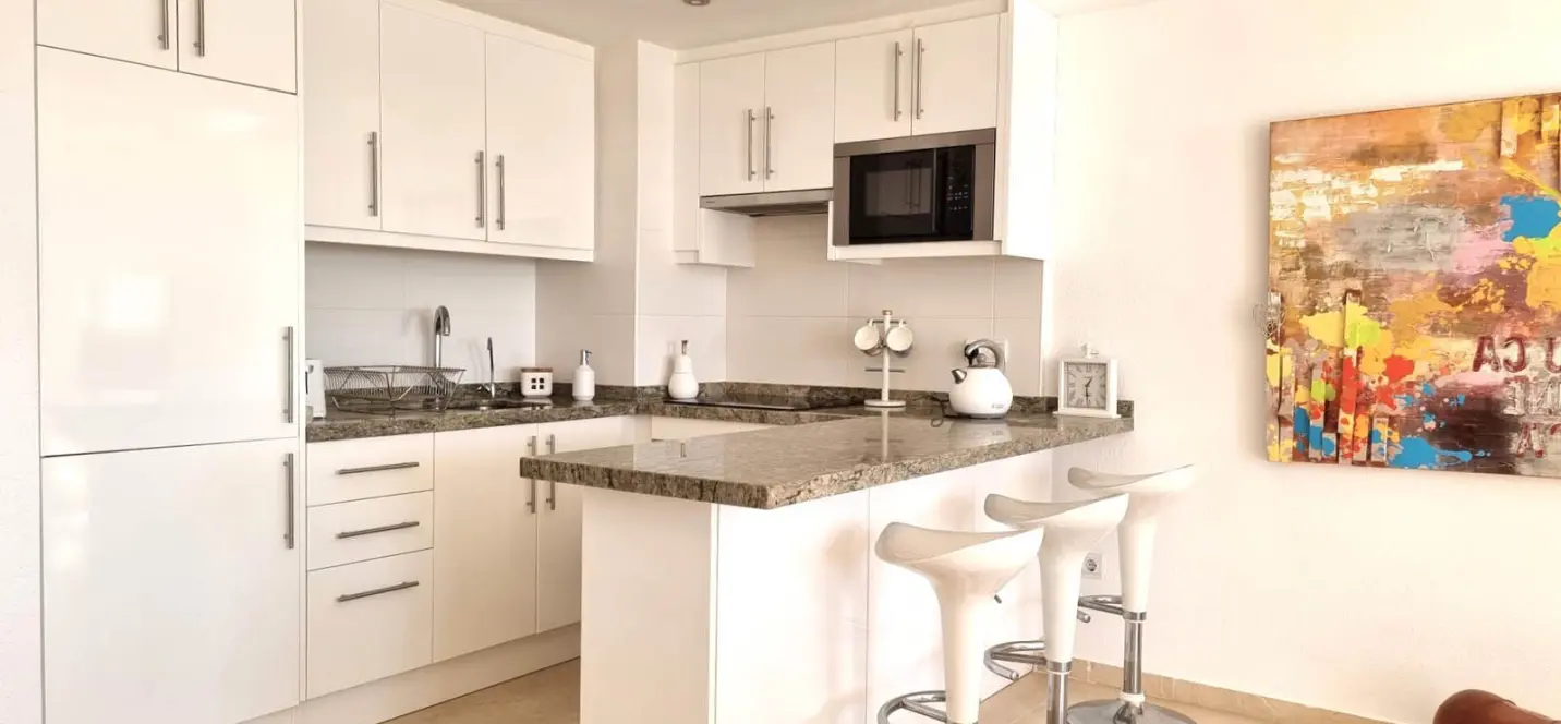 Sale of penthouse duplex in Calahonda 2