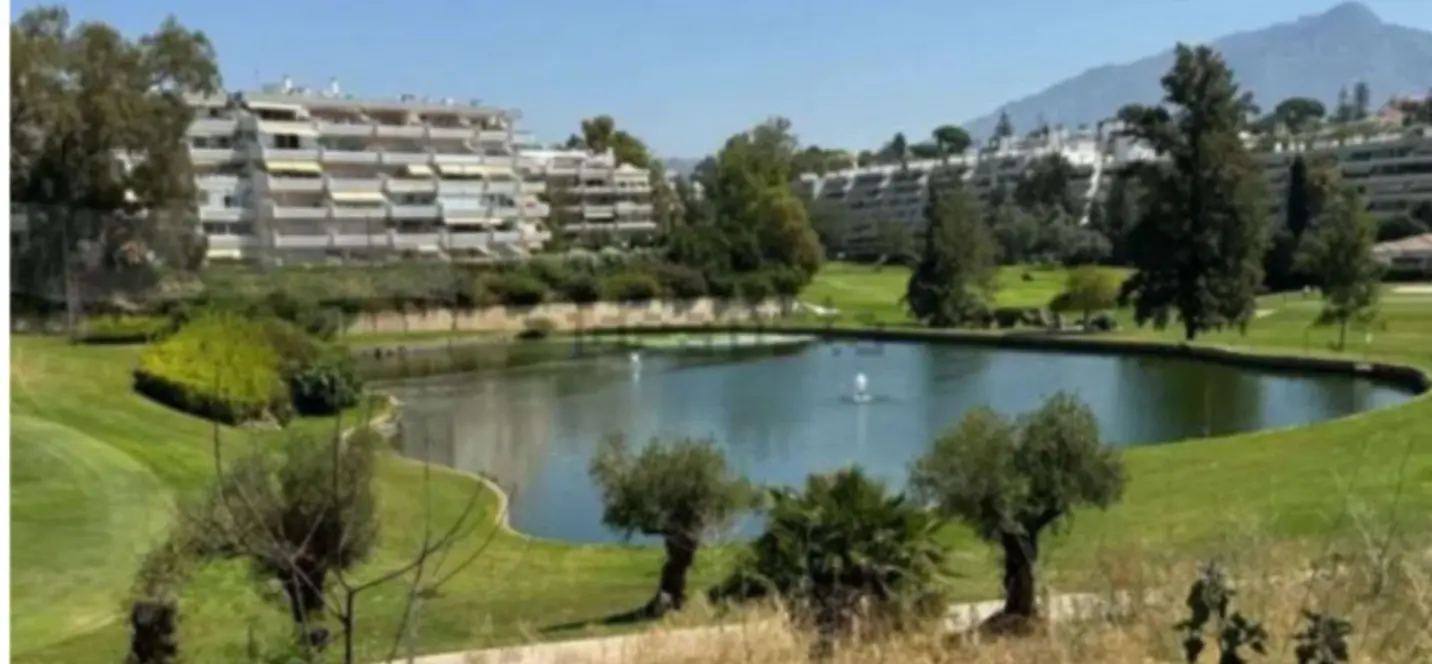 Продажа  жилого участка в Guadalmina Alta 1