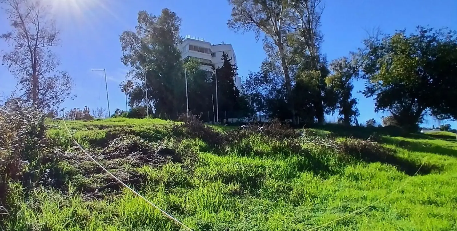 Venta de parcela residencial en Guadalmina Alta 8