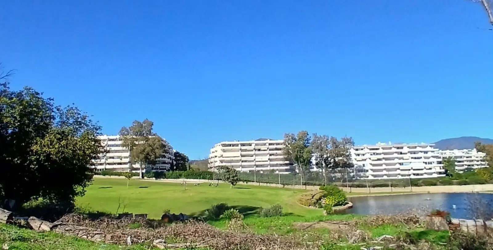 Venta de parcela residencial en Guadalmina Alta 13