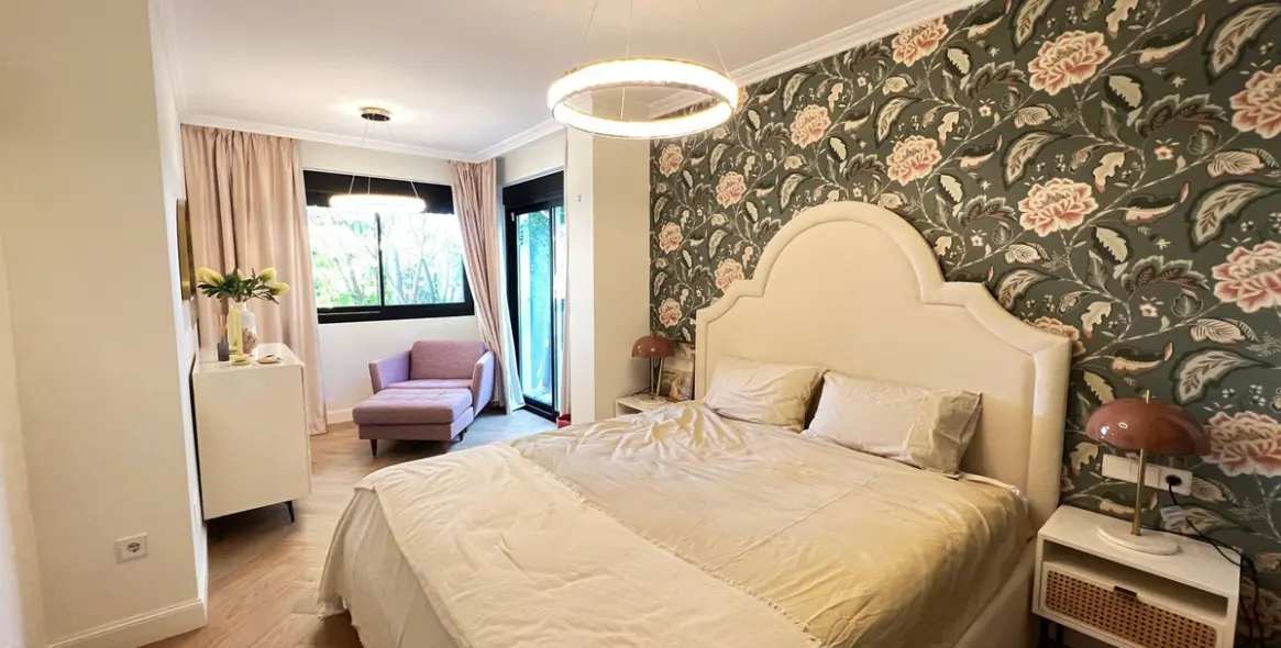 Alquiler a largo plazo de apartamento en planta media en The Golden Mile 24