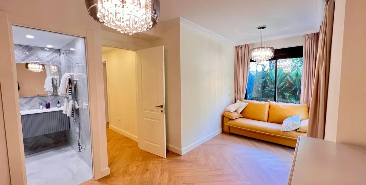 Alquiler a largo plazo de apartamento en planta media en The Golden Mile 30