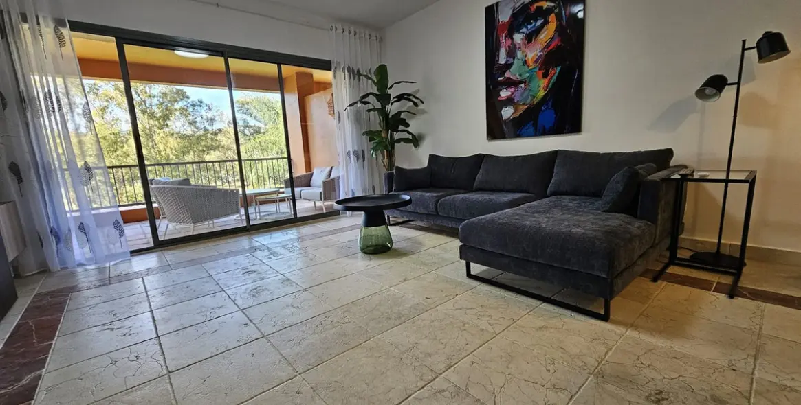 Long-term rent of middle floor apartment in Atalaya 7