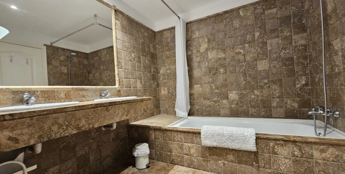 Long-term rent of middle floor apartment in Atalaya 18