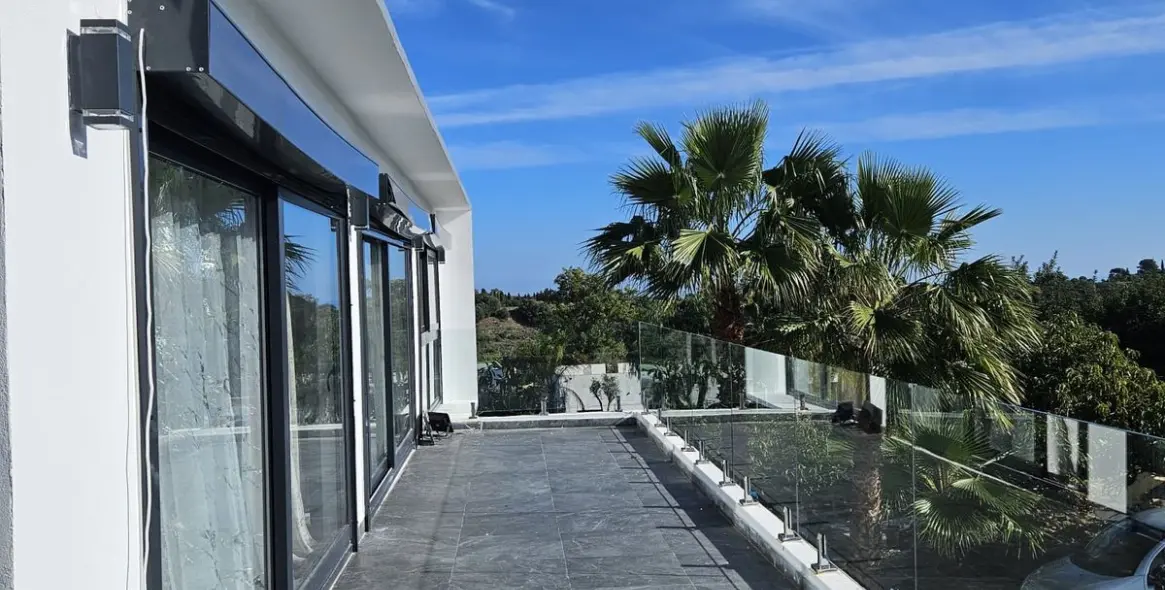 Long-term rent of finca - cortijo in Estepona 3