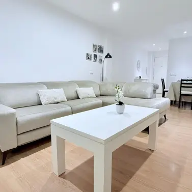 Продажа апартаментов на среднем этаже в Fuengirola