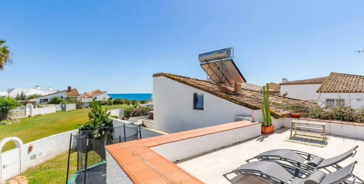 Продажа таунхауса в Estepona 2