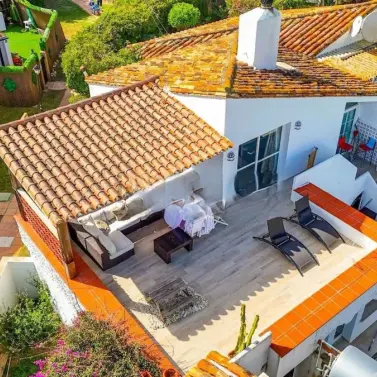 Sale of townhouse in Estepona