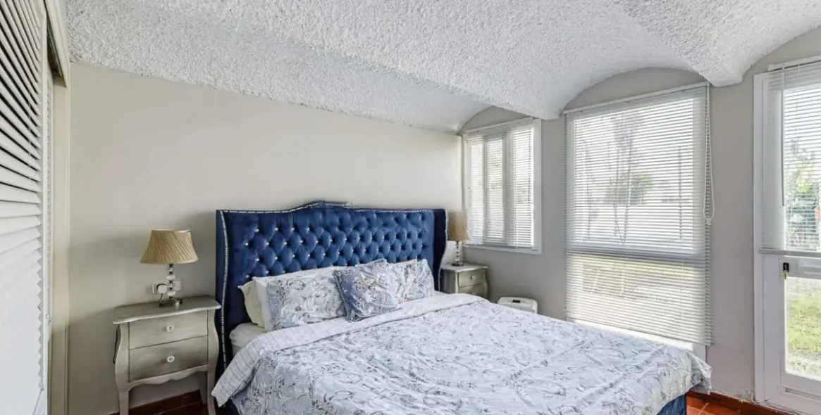 Sale of townhouse in Estepona 10