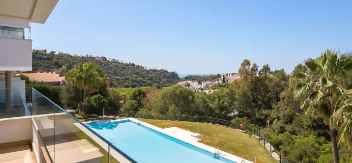 Продажа апартаментов на первом этаже в Benahavís 1