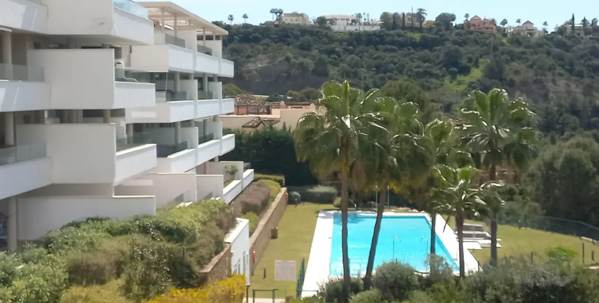 Продажа апартаментов на первом этаже в Benahavís 3