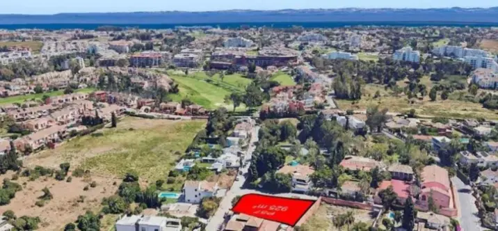 Venta de parcela residencial en Guadalmina Alta 2