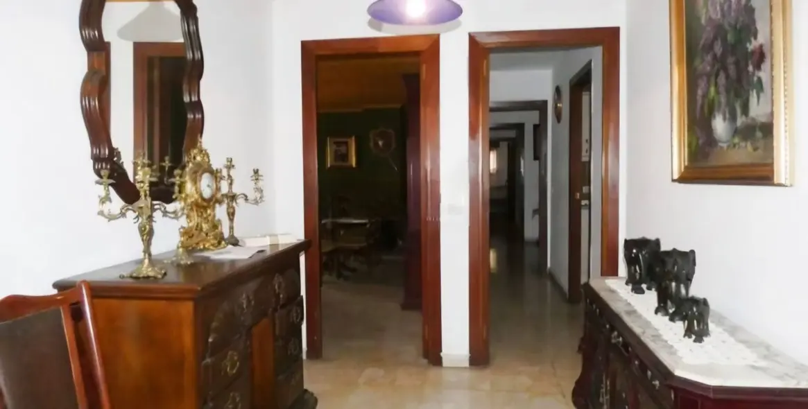 Продажа апартаментов на среднем этаже в Malagueta 6