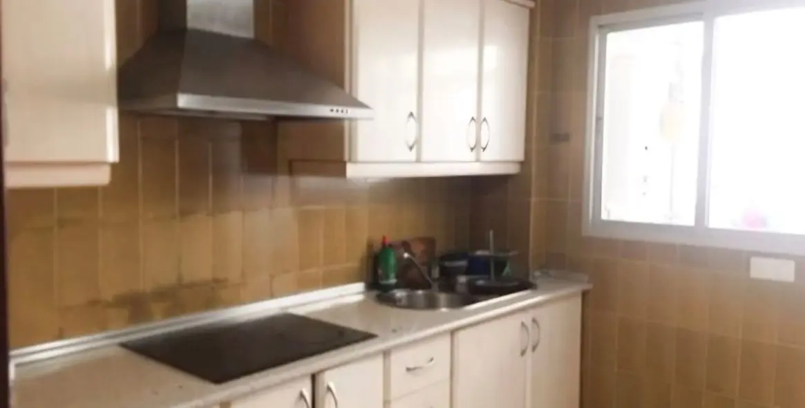 Продажа апартаментов на среднем этаже в Malagueta 8