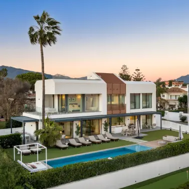 Venta de villa independiente en New Golden Mile