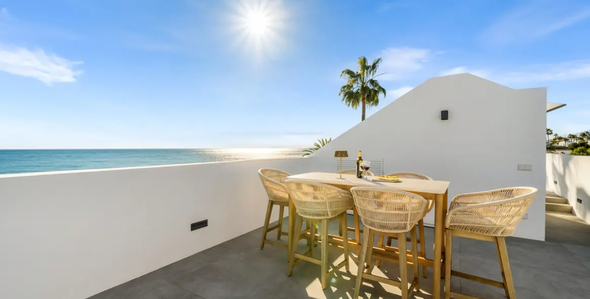 Продажа  отдельно стоящей виллы в New Golden Mile 17