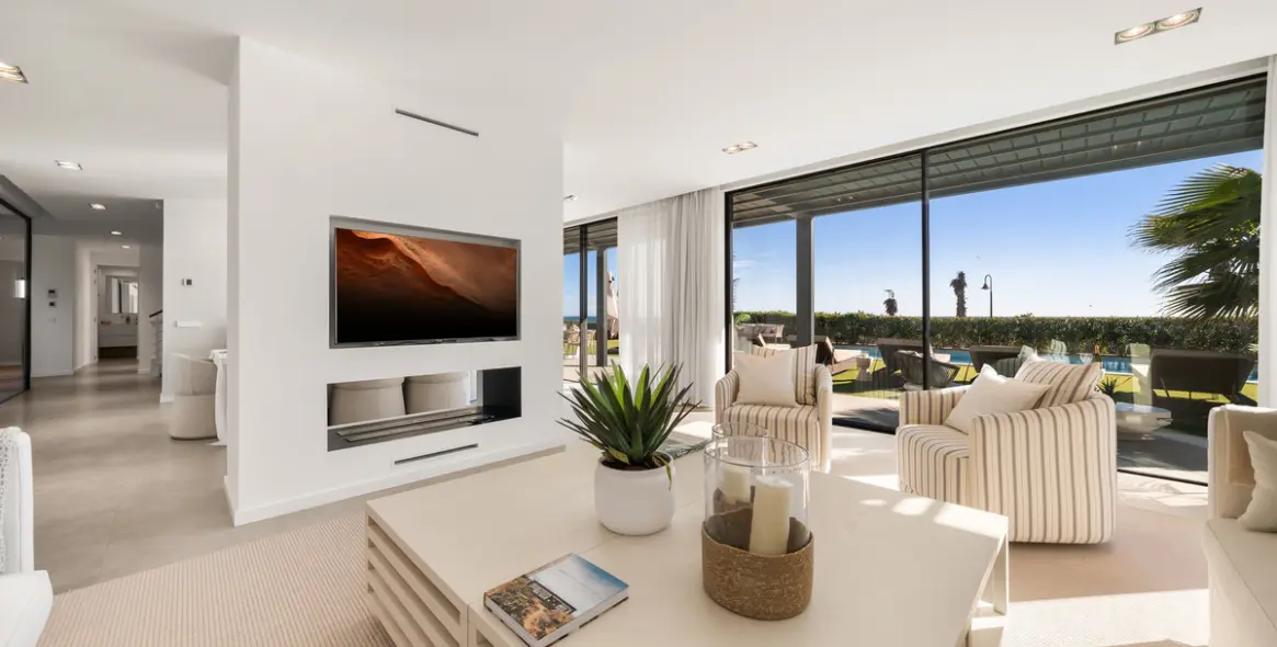 Venta de villa independiente en New Golden Mile 2