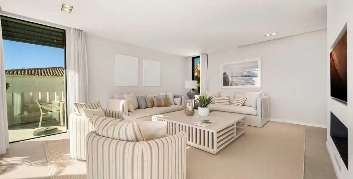 Venta de villa independiente en New Golden Mile 3