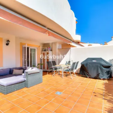 Продажа апартаментов на первом этаже в Benalmadena