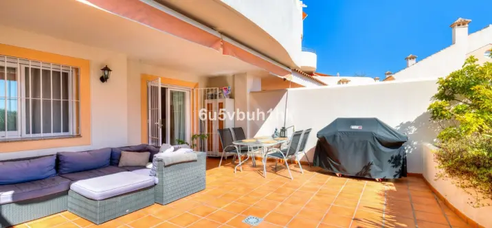 Продажа апартаментов на первом этаже в Benalmadena 0