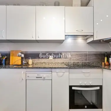 Продажа апартаментов на первом этаже в Benalmadena