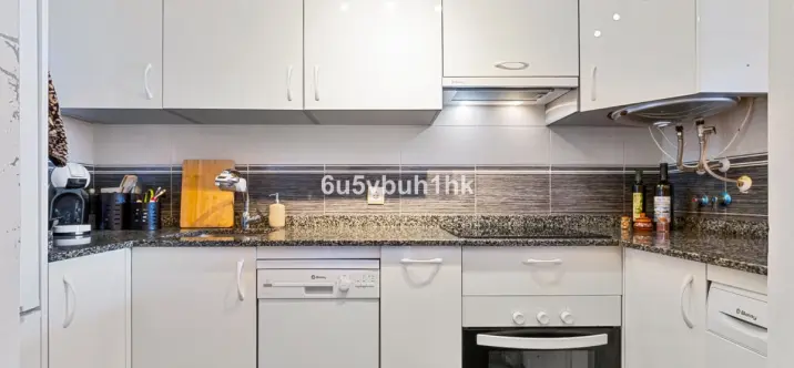 Продажа апартаментов на первом этаже в Benalmadena 4