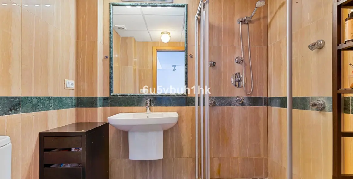 Продажа апартаментов на первом этаже в Benalmadena 11