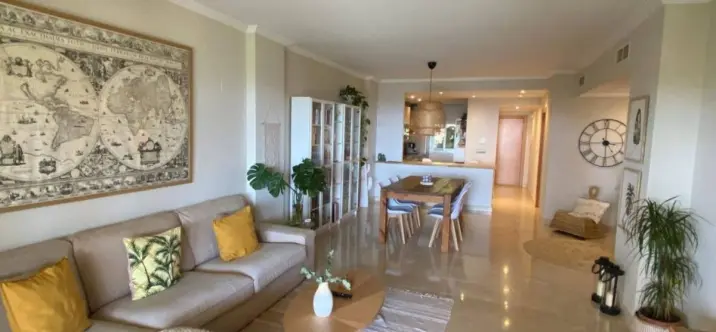 Venta de apartamento en planta baja en Estepona 4
