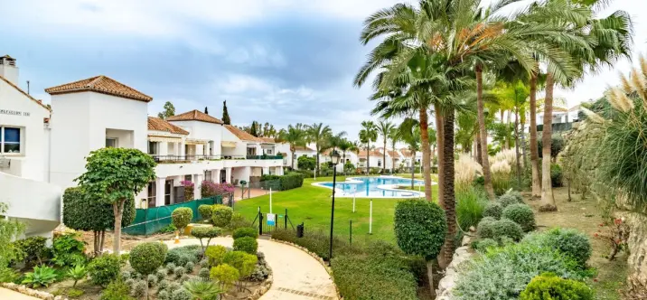 Sale of ground floor apartment in Marbella 0