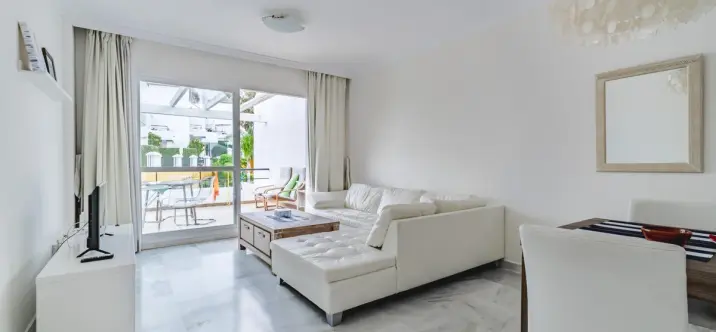 Sale of ground floor apartment in Marbella 1