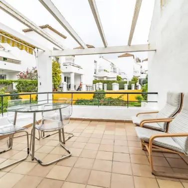 Sale of ground floor apartment in Marbella