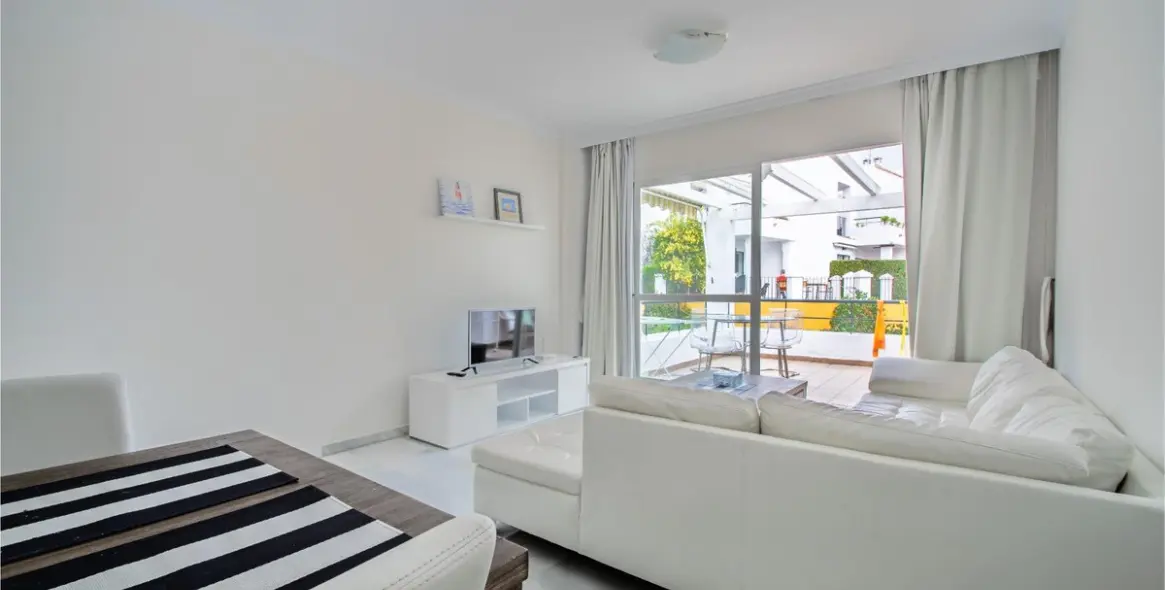 Sale of ground floor apartment in Marbella 8