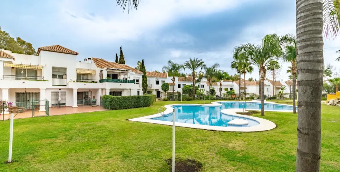 Sale of ground floor apartment in Marbella 14