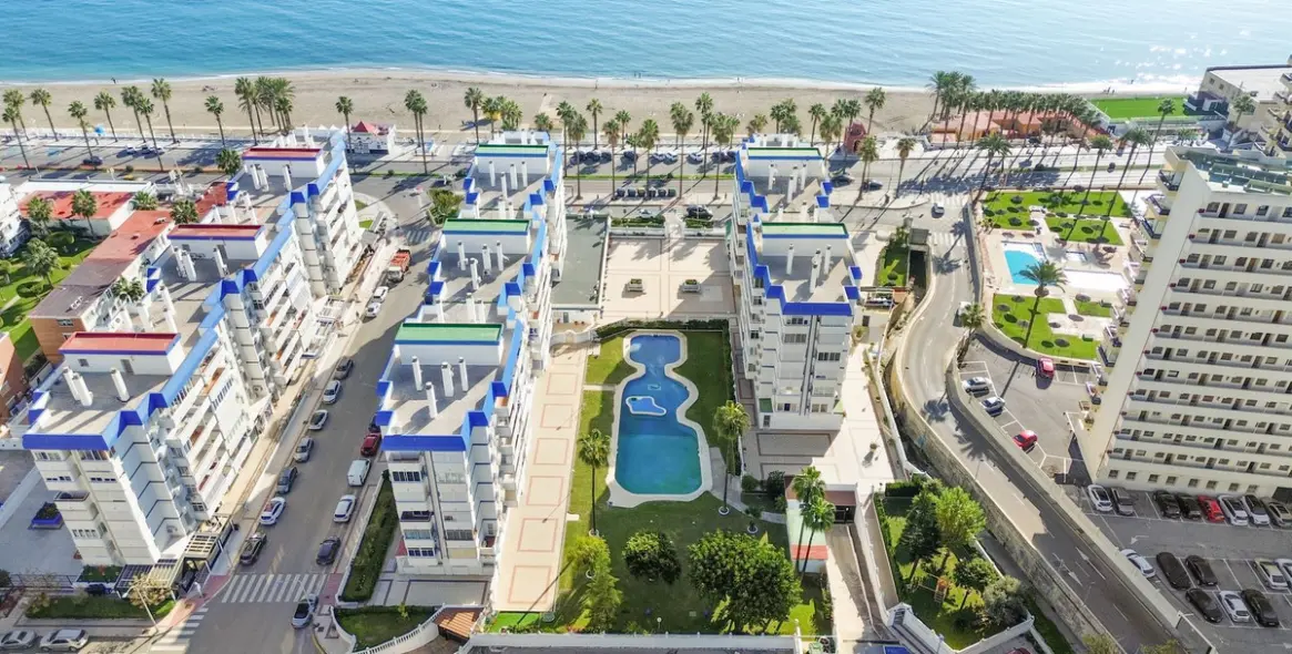Sale of penthouse in Benalmadena 1