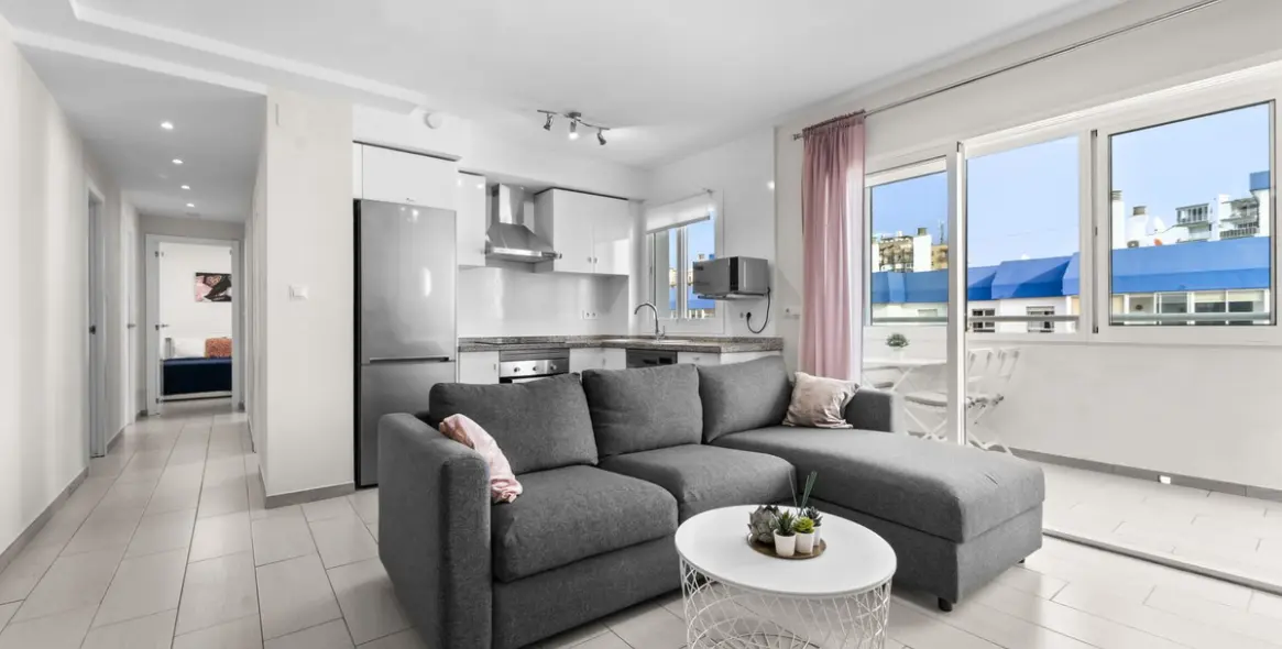 Sale of penthouse in Benalmadena 2