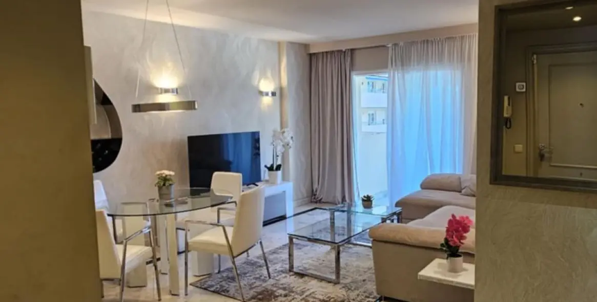 Продажа апартаментов на среднем этаже в Puerto Banús 9