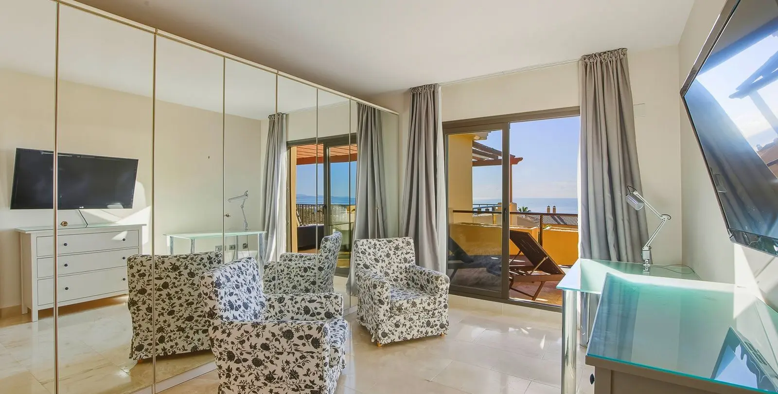 Sale of penthouse in Benahavís 4