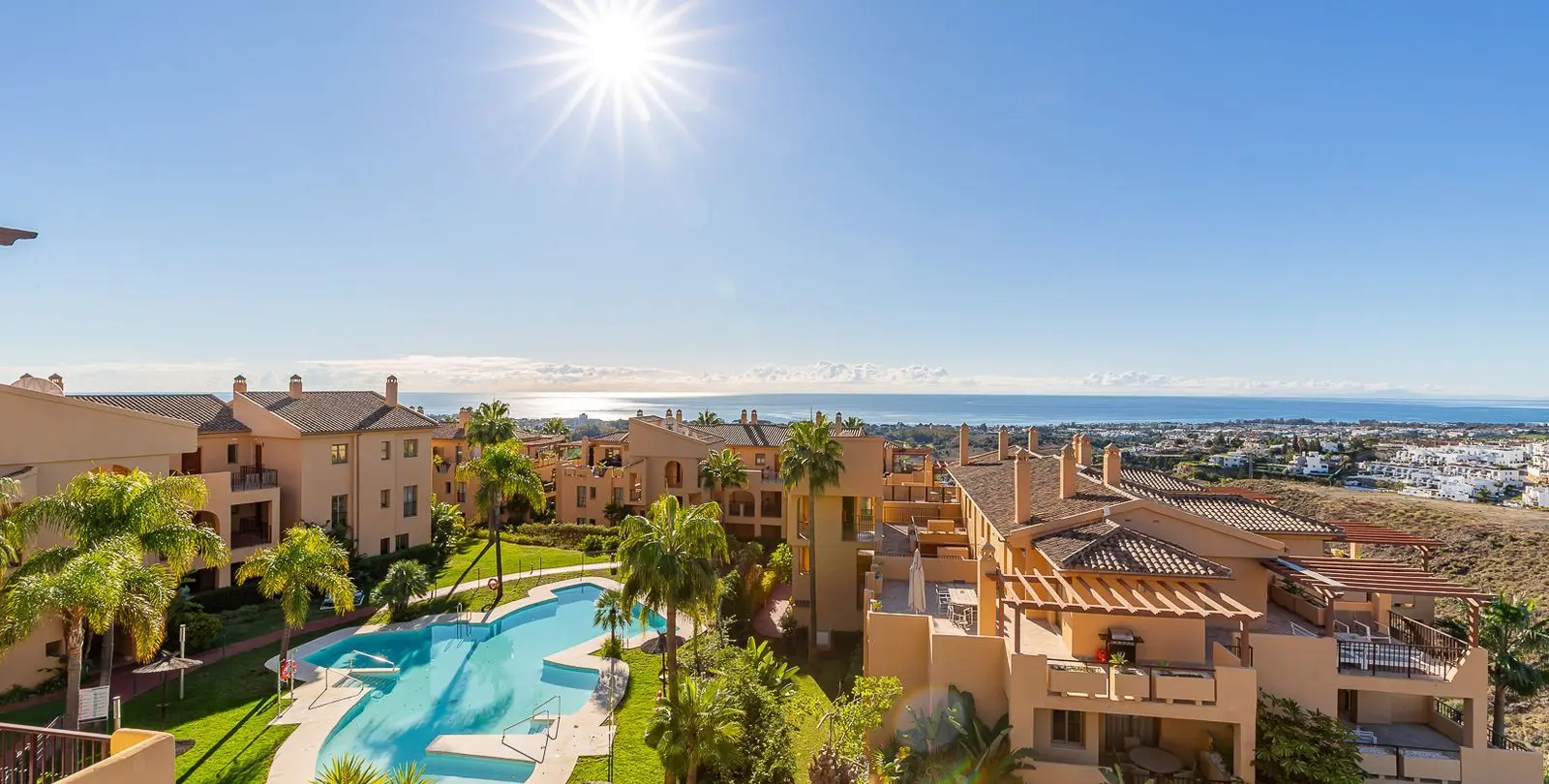 Sale of penthouse in Benahavís 11