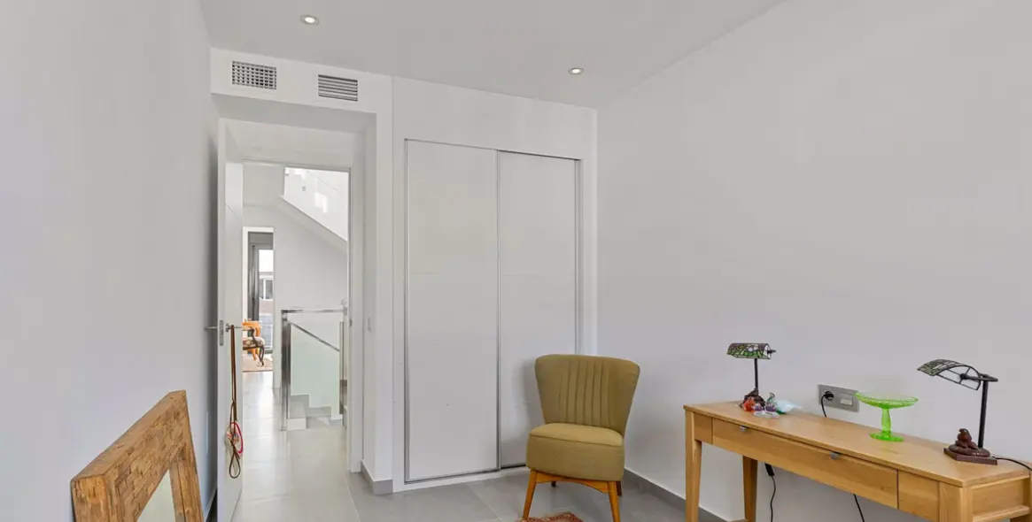 Sale of townhouse in Torreblanca 10