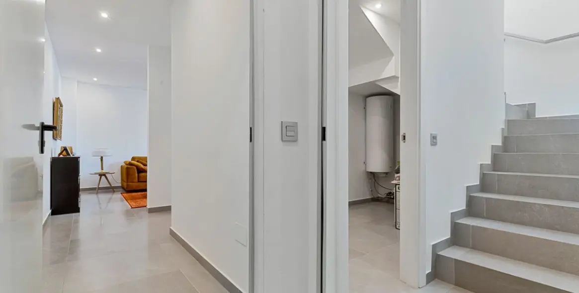 Sale of townhouse in Torreblanca 18