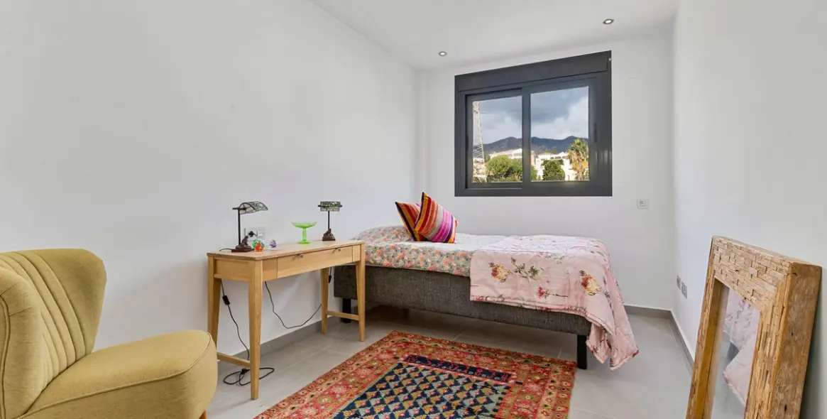 Sale of townhouse in Torreblanca 24