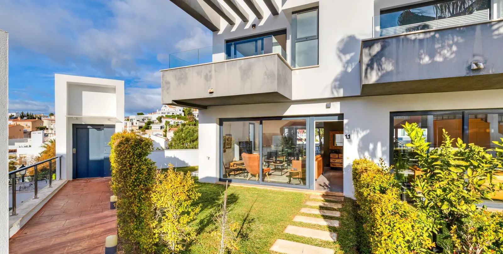 Sale of townhouse in Torreblanca 2